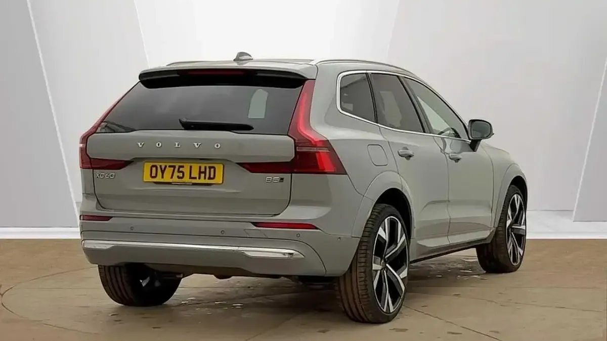 Used Volvo XC60 Ultra 247 HP (181 kW) 2025 Grey SUV