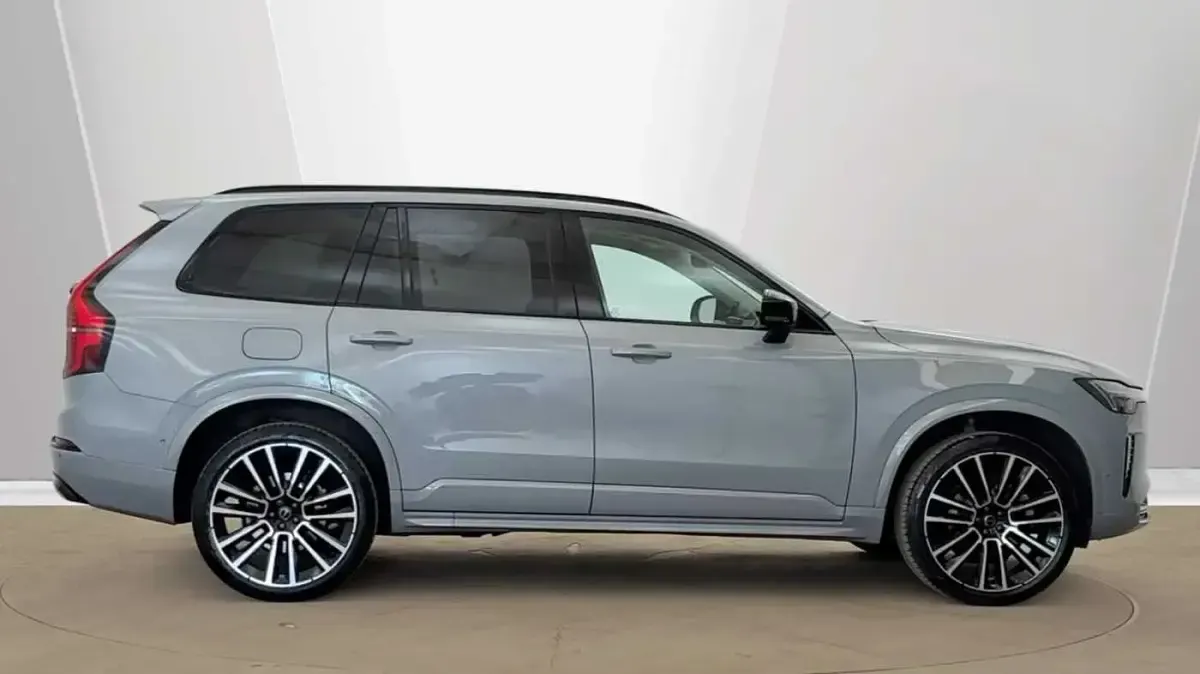 Used Volvo XC90 Ultra 247 HP (181 kW) 2025 SUV