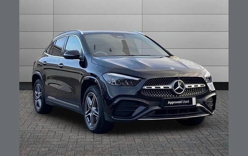 Black Used 2024 Mercedes GLA250 Executive SUV | £31,990 (Expensive) - Image 1/4