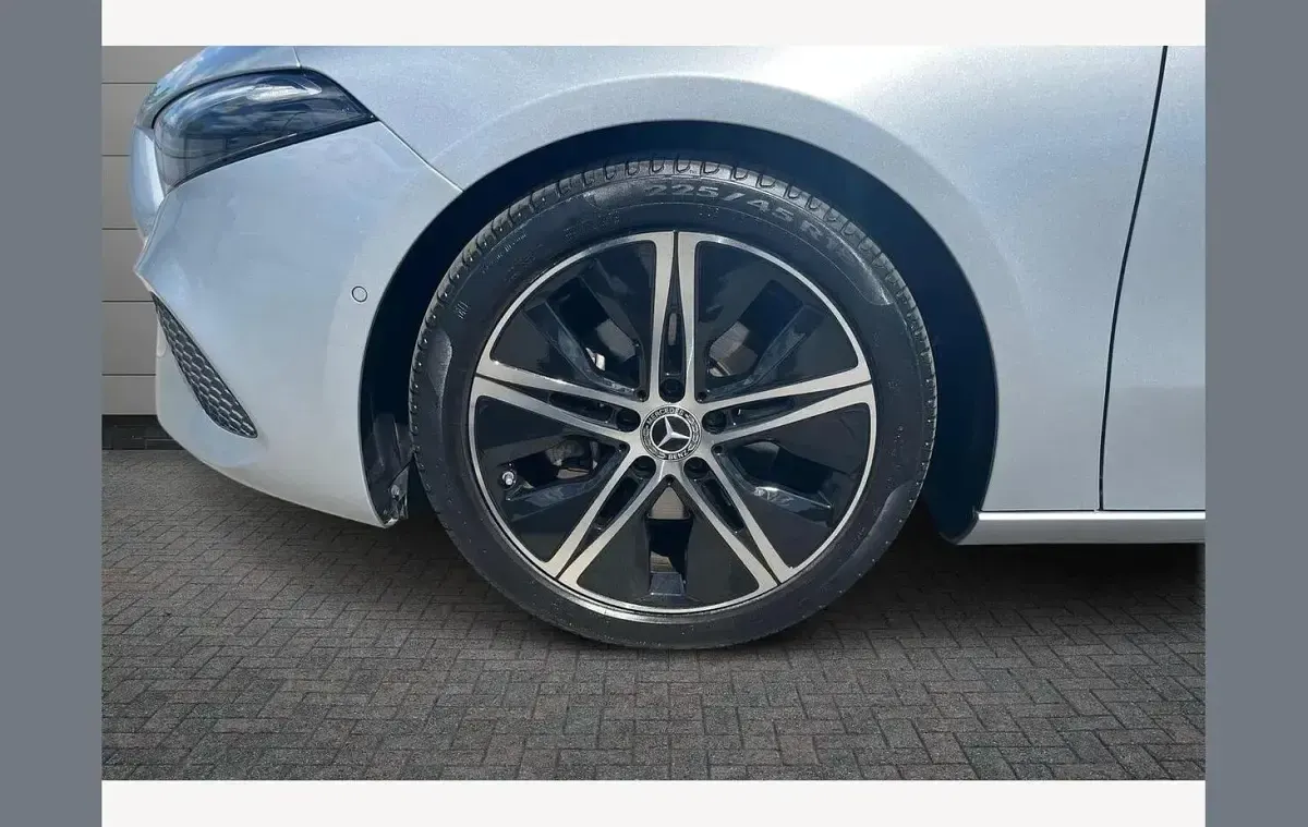 Used Mercedes A180 Sport Edition 148 HP (108 kW) 2025 Silver Hatchback