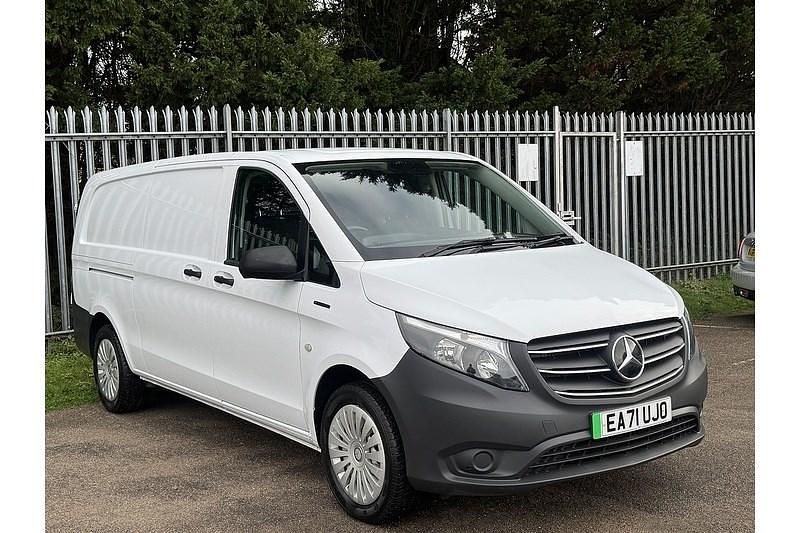 Used Mercedes e-Vito 85 kW (116 HP) 2021 White MPV