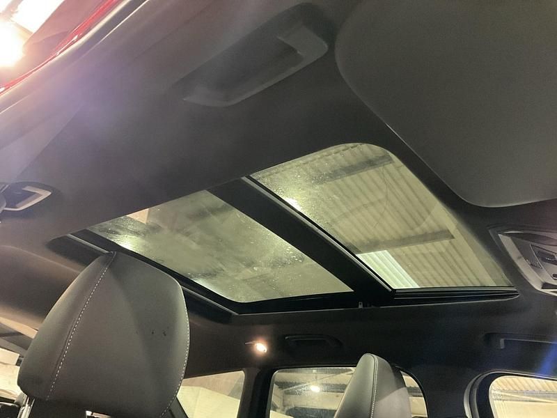 Used Ford Kuga ST-Line X 180 HP (132 kW) 2017 Ruby red SUV