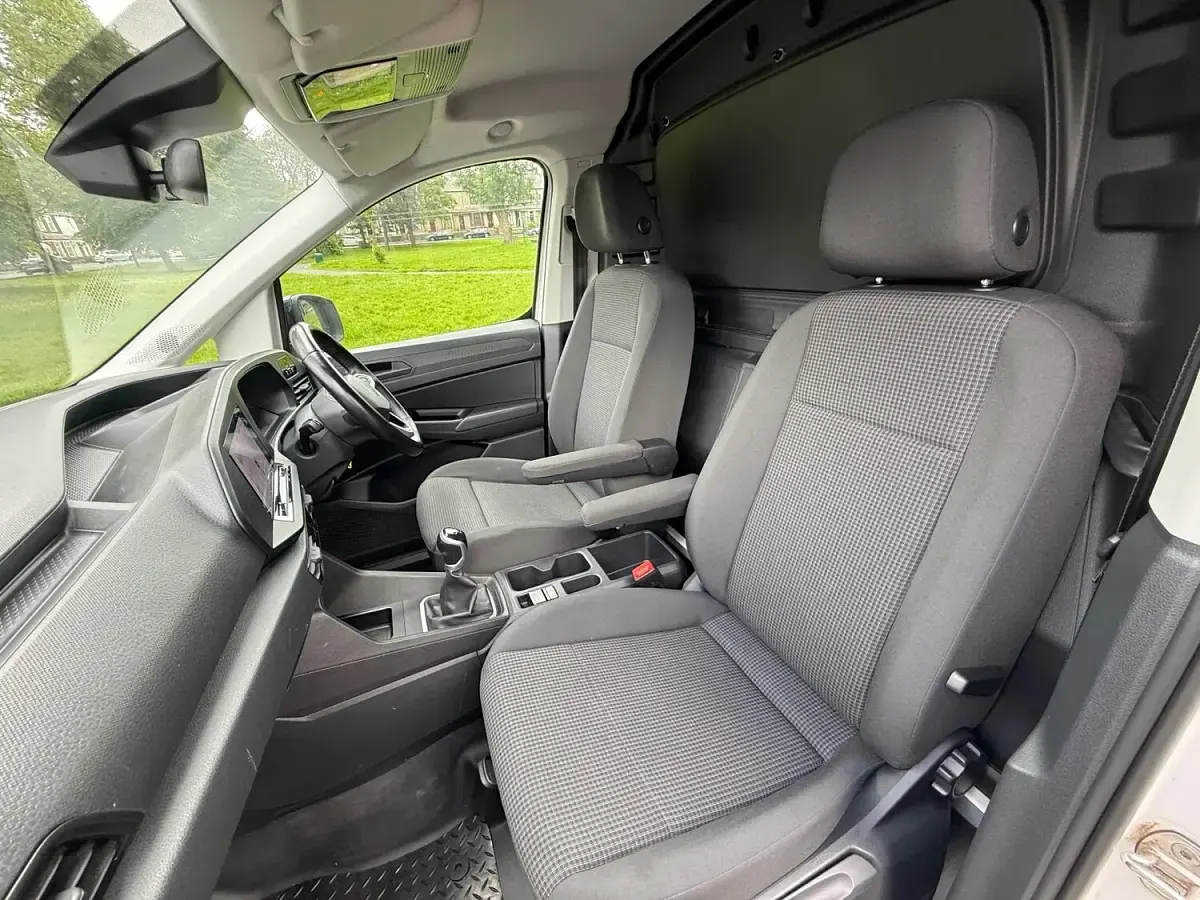 Used VW Caddy Pro 102 HP (75 kW) 2021 White MPV