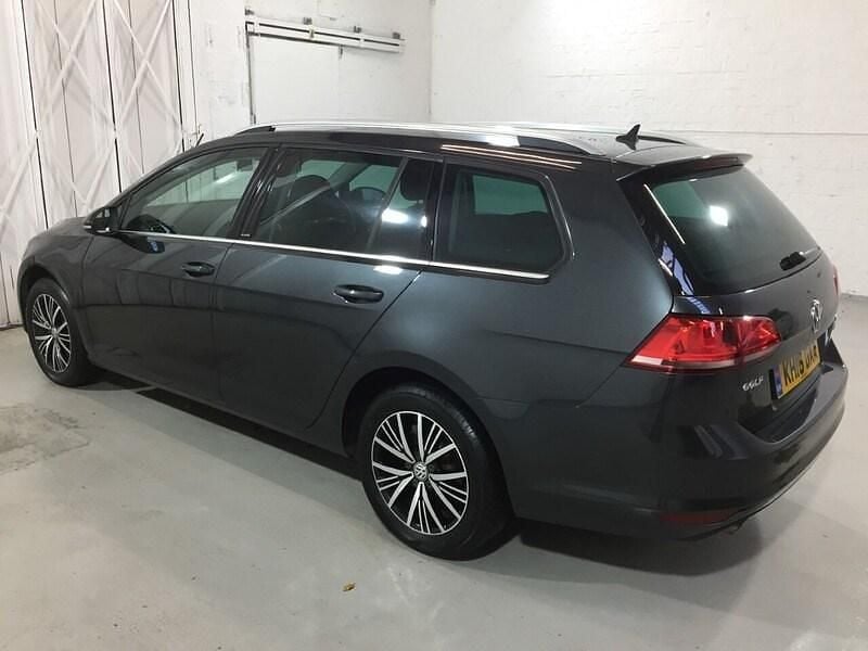 Used VW Golf VII S 85 HP (62 kW) 2016 Grey Estate