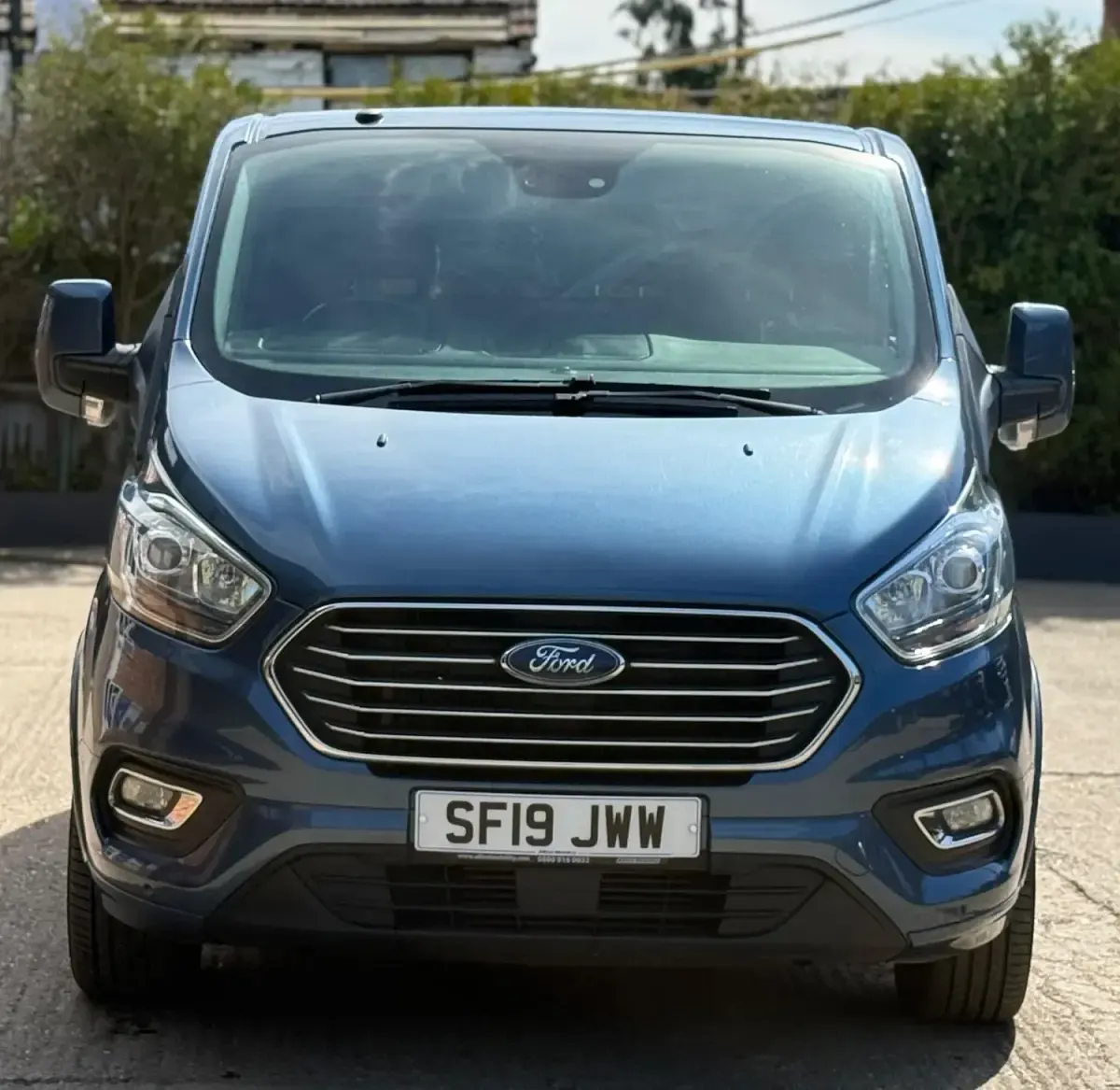 Used Ford Tourneo Custom Sport 2019 Blue Van