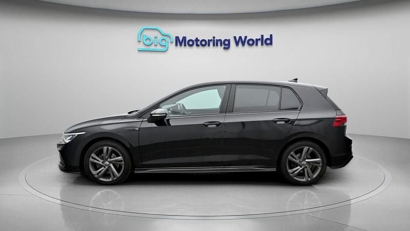 Used VW Golf VIII R-line 148 HP (108 kW) 2023