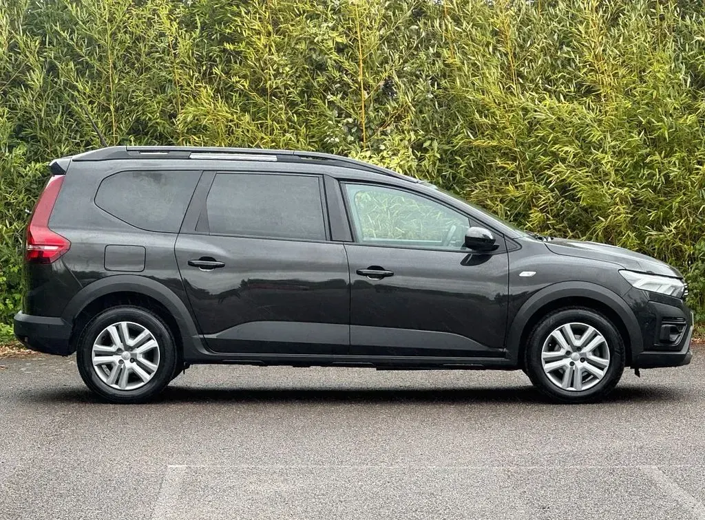 Used Dacia Jogger Expression 110 HP (80 kW) 2023 Black MPV