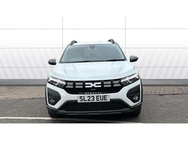 Gebraucht Dacia Sandero Expression 90 PS (66 kW) 2023 Weiß SUV