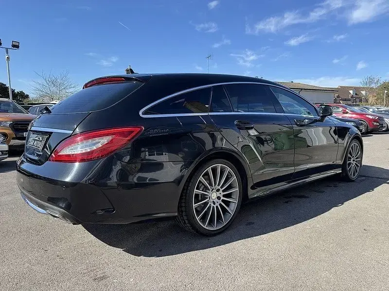 Usado Mercedes CLS220 AMG Line Premium 2017 Preto Carrinha