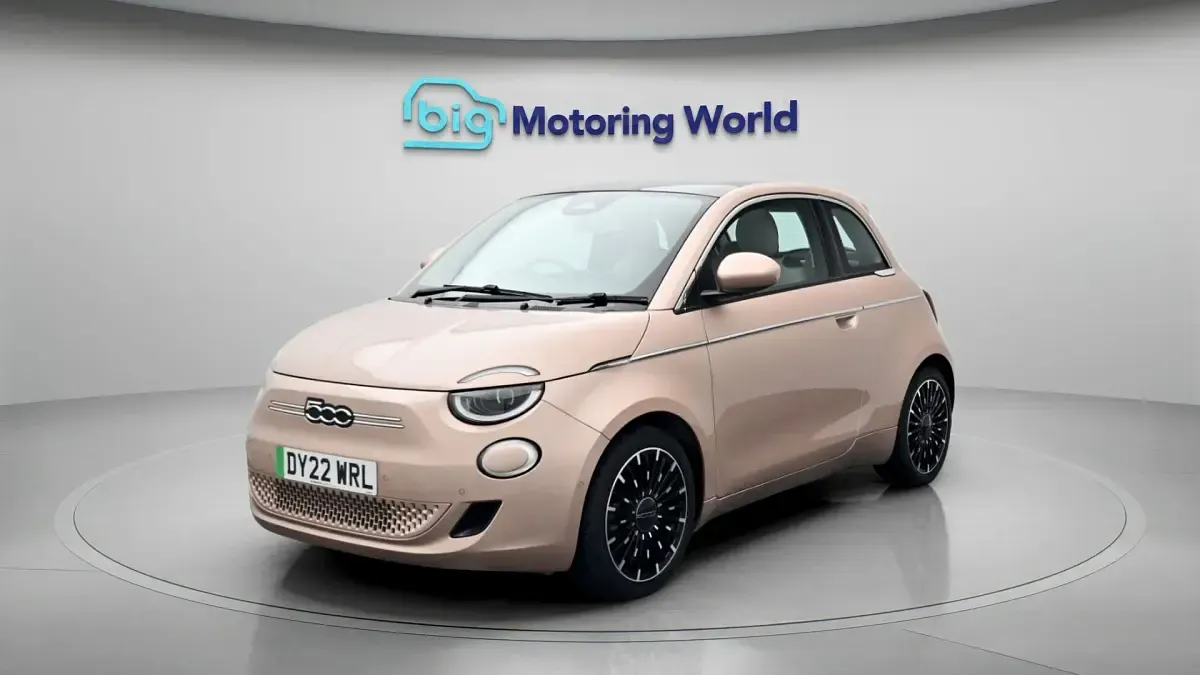 Used Fiat 500e La Prima 86 kW (118 HP) 2022 Gold Hatchback