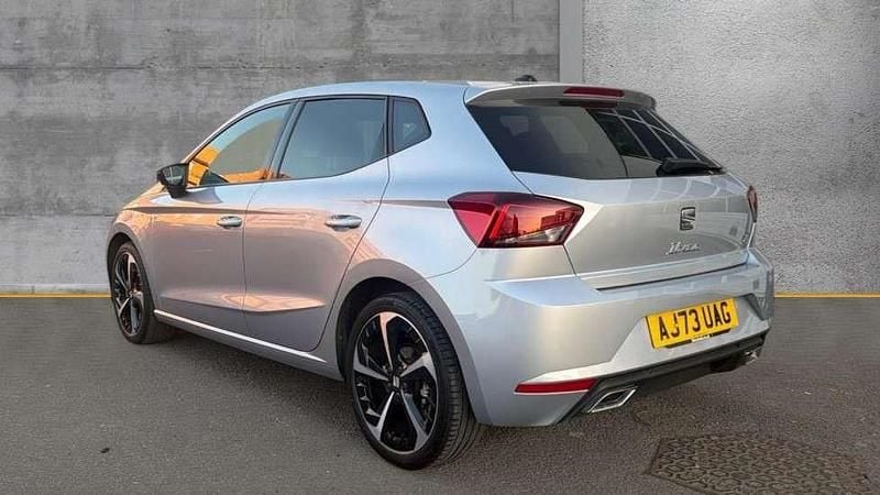 Used Seat Ibiza FR Sport 110 HP (80 kW) 2024 Silver Hatchback