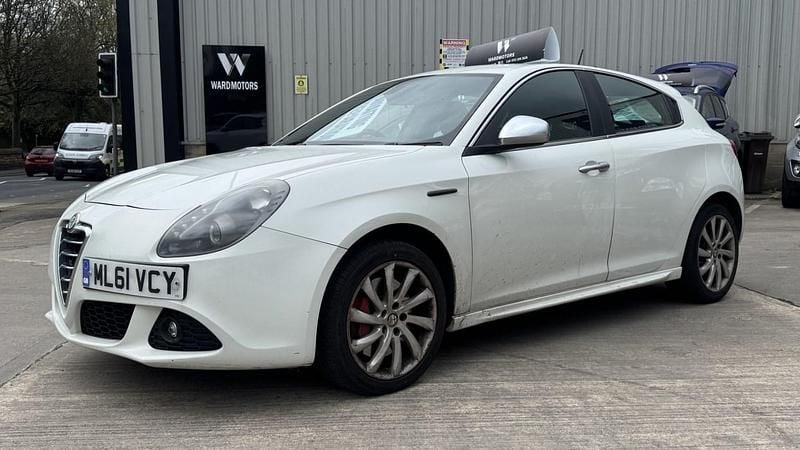 Used Alfa Romeo Giulietta Veloce 170 HP (125 kW) 2011 White Hatchback