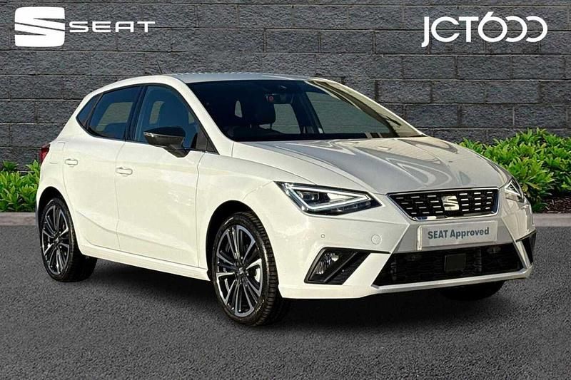 Used Seat Ibiza XCELLENCE Lux 114 HP (83 kW) 2025 White Hatchback