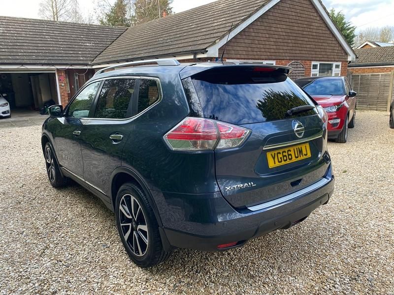 Used Nissan X-Trail Tekna 2016 Blue SUV