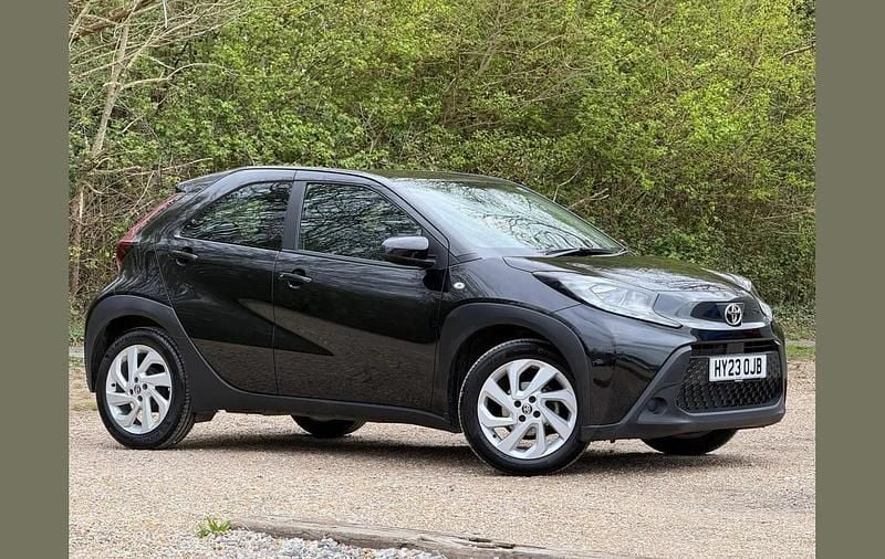 Used Toyota Aygo X PURE 72 HP (52 kW) 2023 Eclipse black SUV
