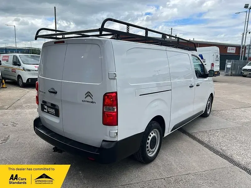 Used Citroën Dispatch 2022 White MPV