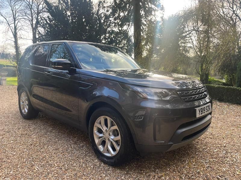 Used Land Rover Discovery 5 SE 240 HP (176 kW) 2019 Grey SUV
