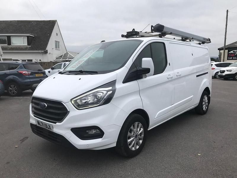 Used Ford Transit Custom Limited 130 HP (95 kW) 2021 White Van