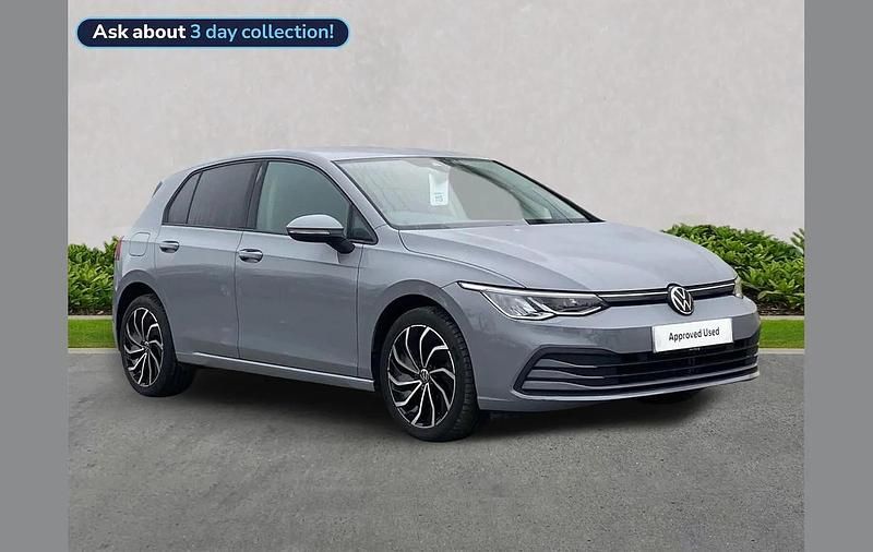 Used VW Golf VIII Life 108 HP (79 kW) 2023 Grey Hatchback