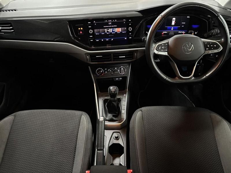 Used VW Polo Life 95 HP (69 kW) 2021 White Hatchback