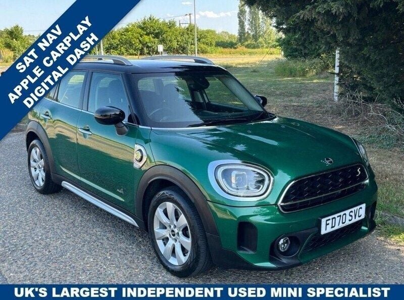Green Used 2020 Mini Cooper Countryman Classic SUV | £16,895 (Good price) - Image 1/4
