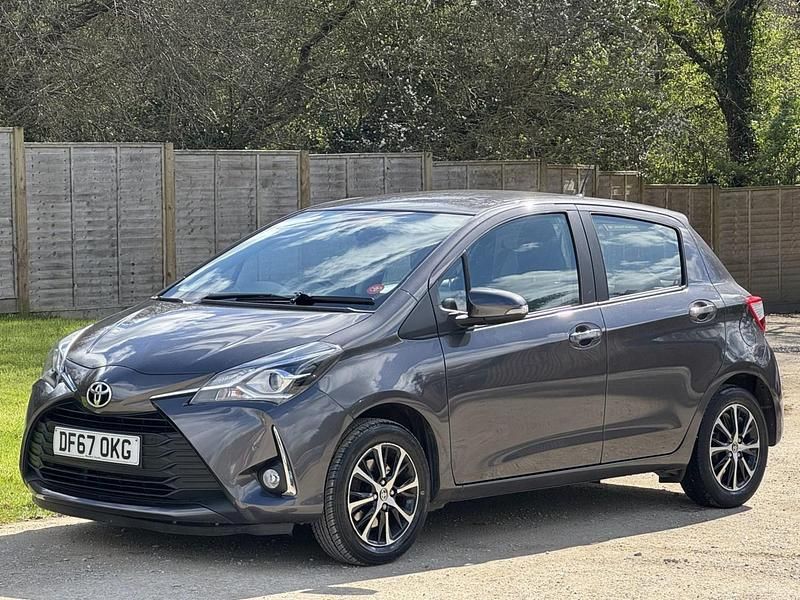 Used Toyota Yaris 111 HP (81 kW) 2017 Grey Hatchback