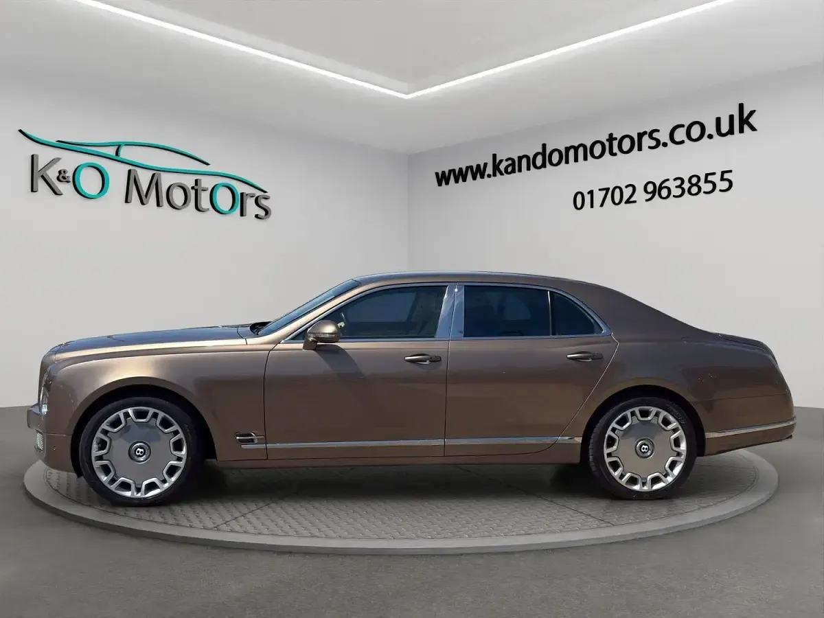 Used Bentley Mulsanne 512 HP (376 kW) 2011 Brown Sedan
