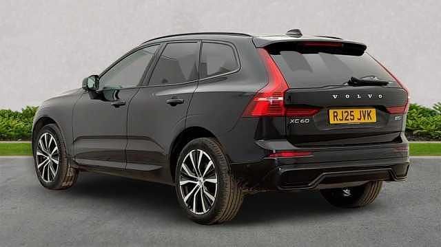 Used Volvo XC60 Plus 250 HP (183 kW) 2025 Black SUV
