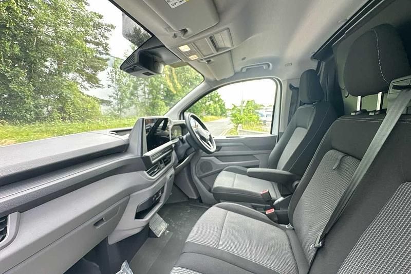 Used VW T6.1 100 kW (136 HP) 2025 Clear white Van