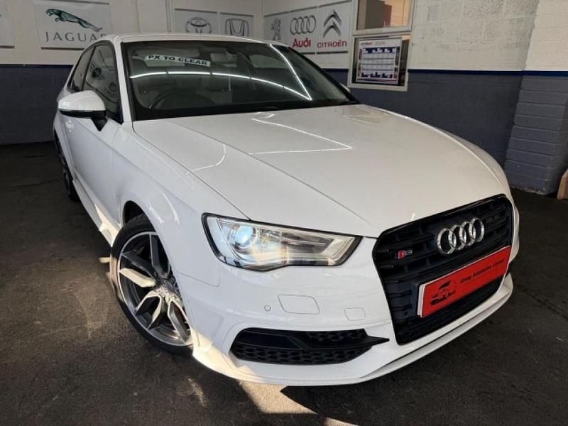 Used Audi S3 Sportback Advanced 300 HP (220 kW) 2015 White Hatchback