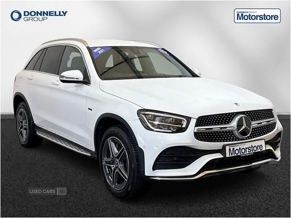 White Used 2021 Mercedes GLC300e AMG line Estate | £27,995 (Fair price) - Image 1/4