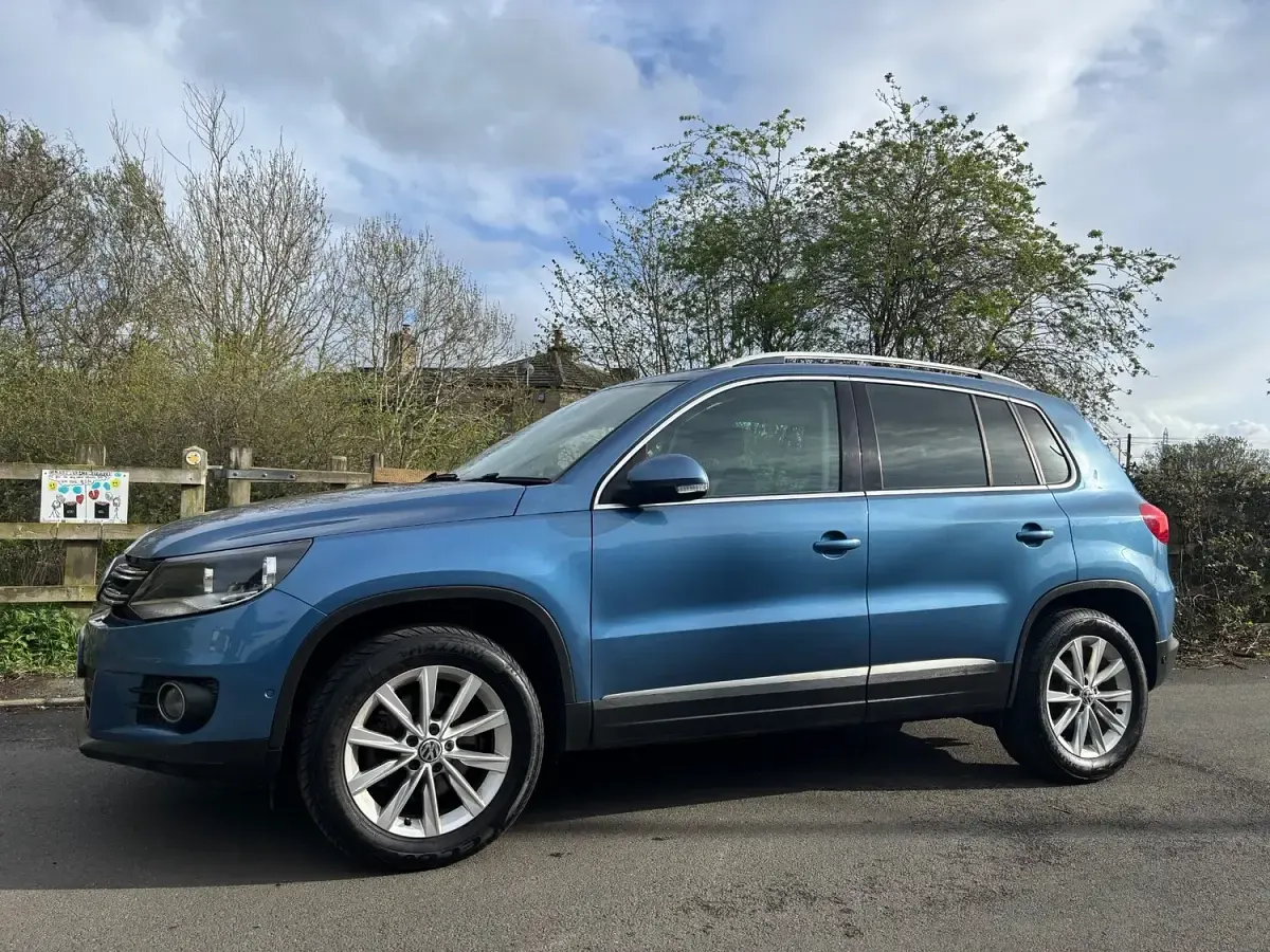 Used VW Tiguan SE 2012 Blue SUV