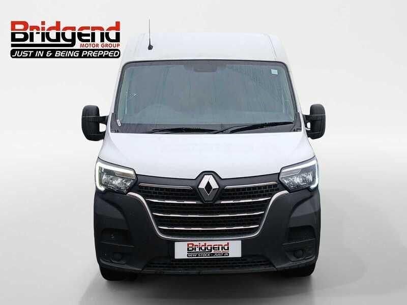 Used Renault Master Business 2023 White MPV
