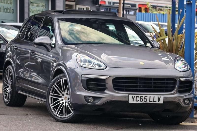 Grey Used 2015 Porsche Cayenne SUV | £22,491 (Fair price) - Image 1/3