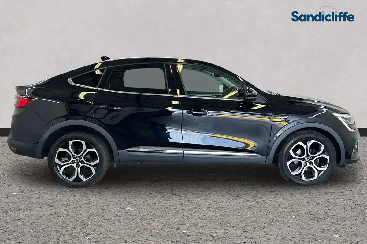 Used Renault Arkana Techno 138 HP (101 kW) 2022 Black SUV