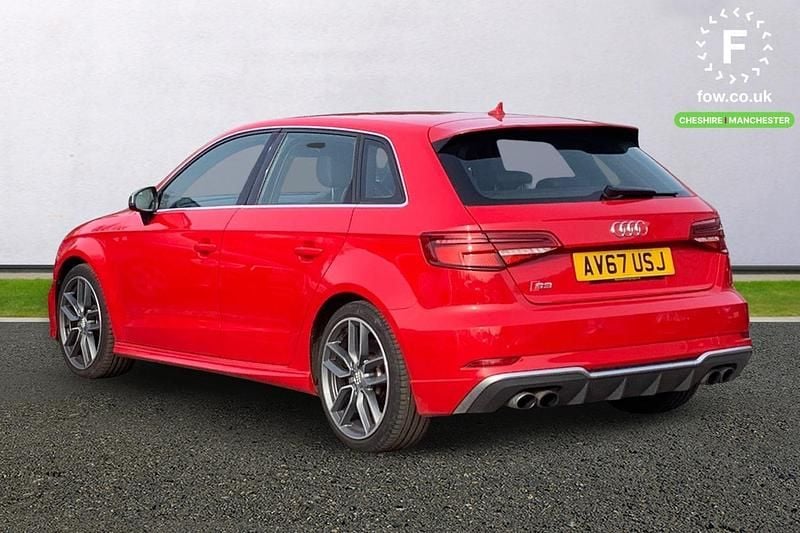 Usado Audi S3 Sportback Comfort 310 CV (228 kW) 2017 Rojo Utilitario