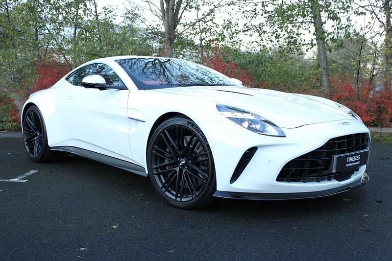 New Aston Martin Vantage 665 HP (489 kW) 2025 White Coupe