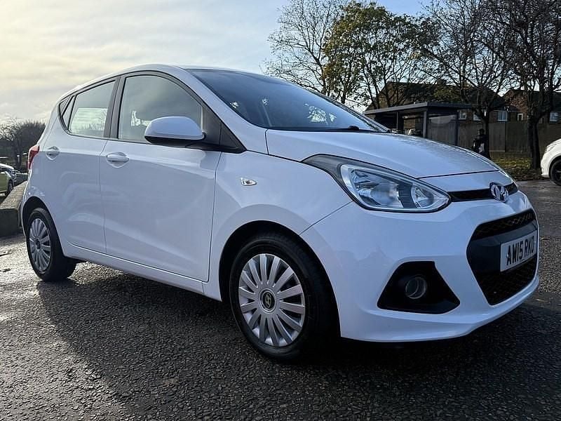 Used Hyundai i10 SE 2015 White Hatchback
