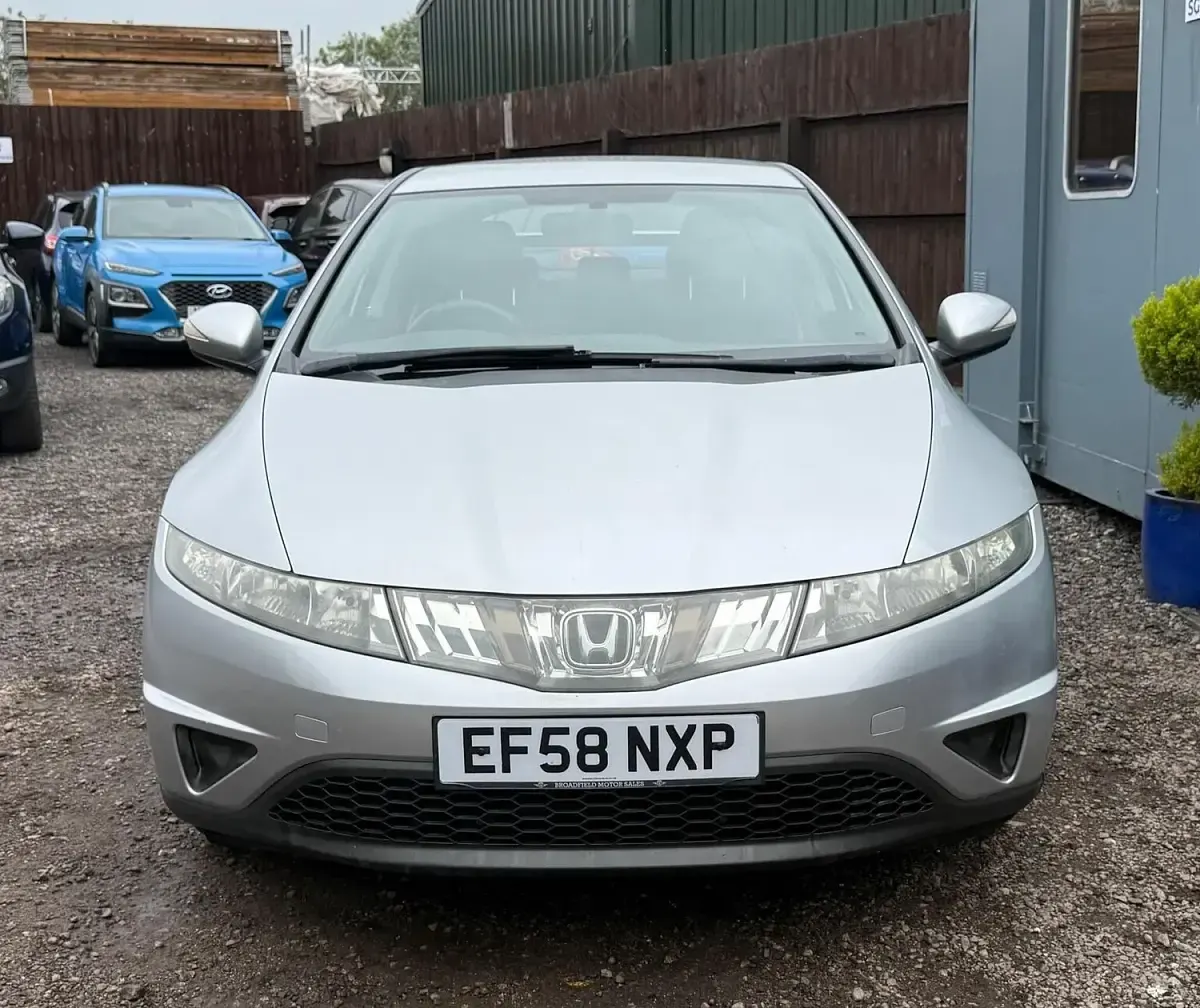 Used Honda Civic SE Plus 2009 Silver Hatchback