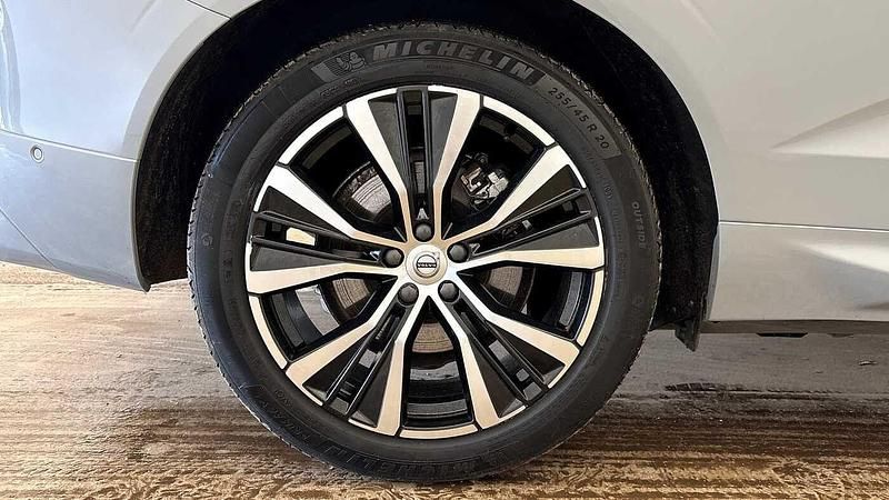 Used Volvo XC60 Ultra 247 HP (181 kW) 2025 Grey SUV
