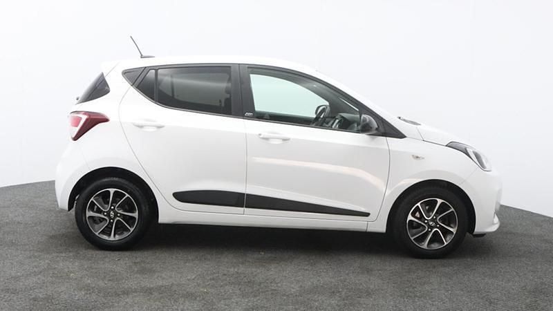 White Used 2019 Hyundai i10 GO! Hatchback | £7,999 (Fair price) - Image 1/4