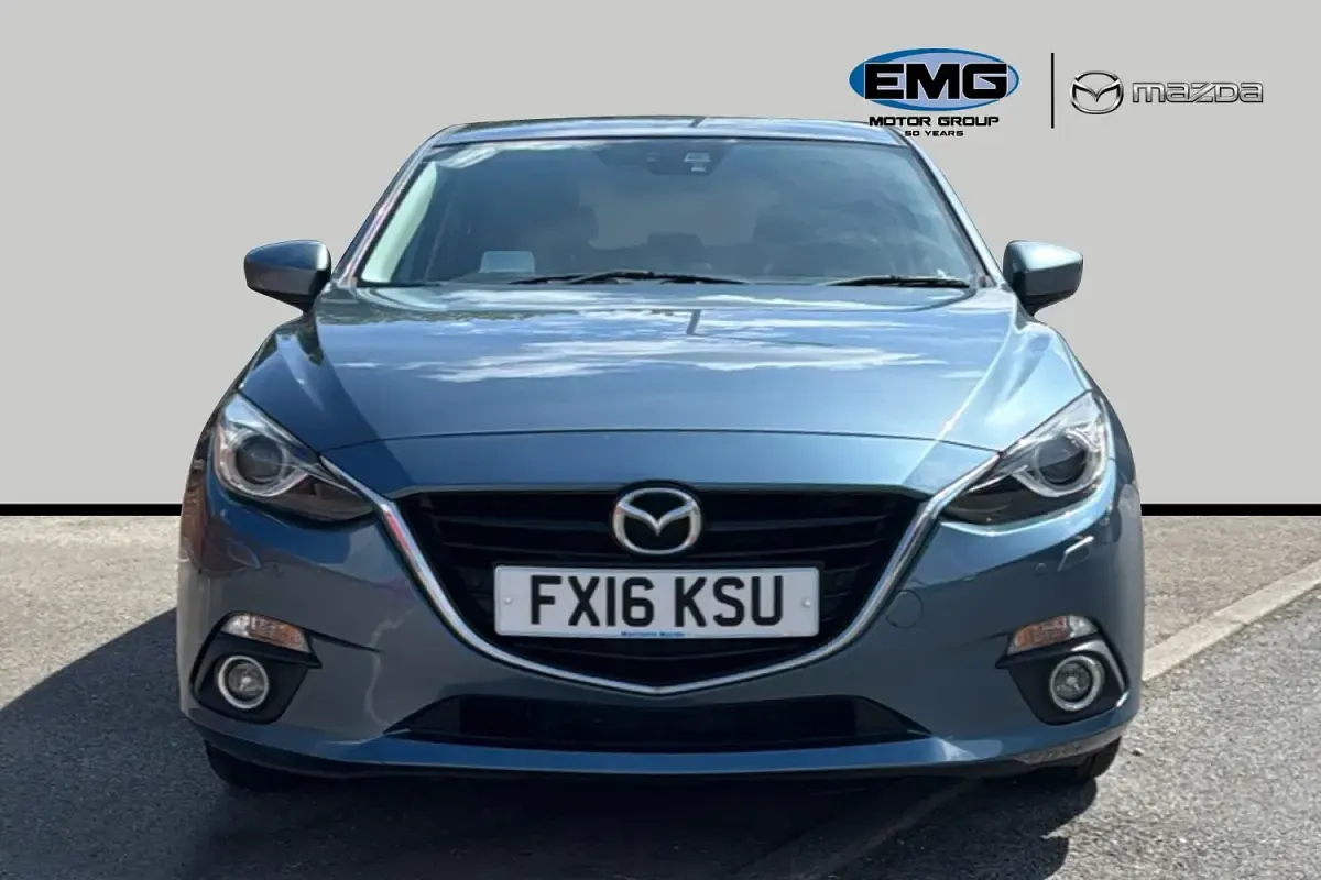 Used Mazda 3 Inclusive 120 HP (88 kW) 2016 Blue Hatchback