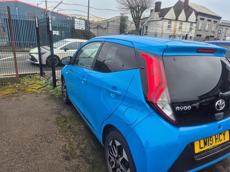Used Toyota Aygo Trend 72 HP (52 kW) 2019 Blue Hatchback