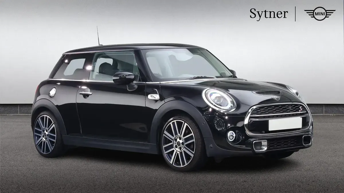 Usado Mini Cooper S Exclusive 189 HP (139 kW) 2020 Preto Citadino