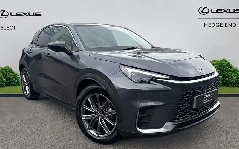 Second-hand Lexus LBX 136 CP (100 kW) 2025 SUV