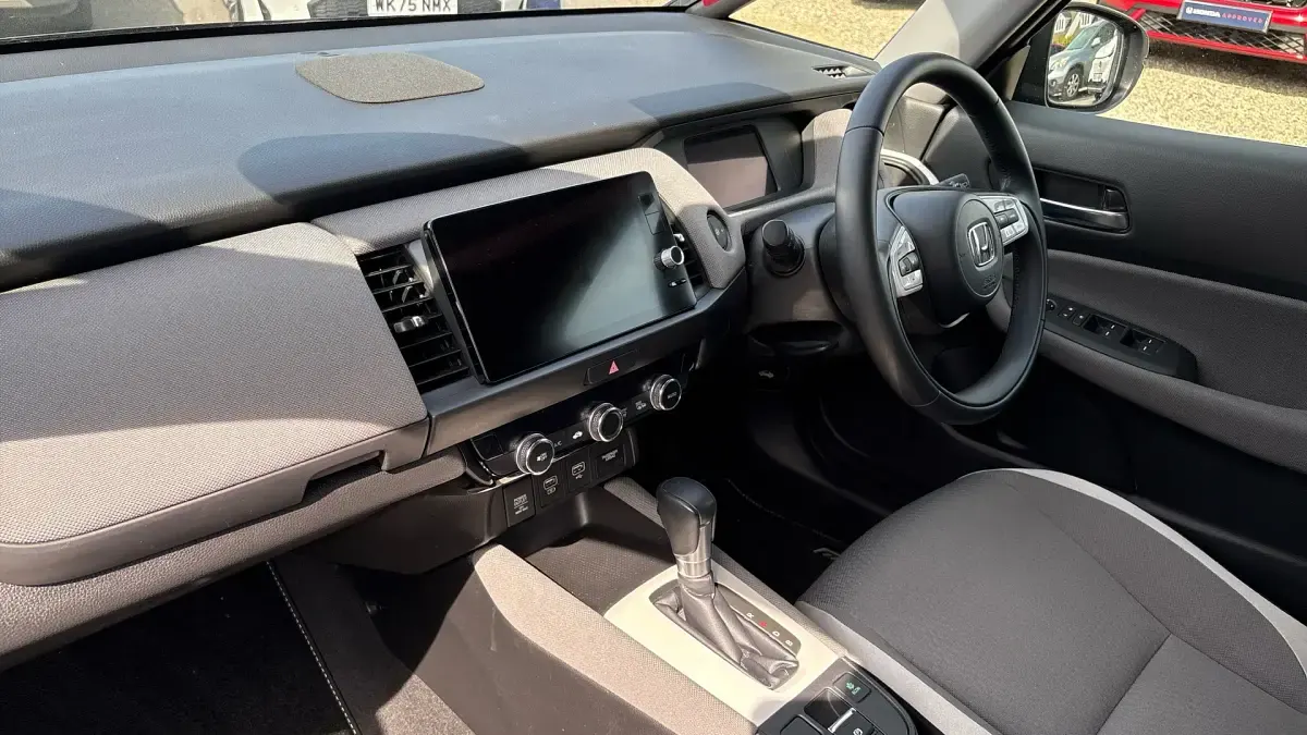 Second-hand Honda Jazz Hybrid 109 CP (80 kW) 2012 Hatchback