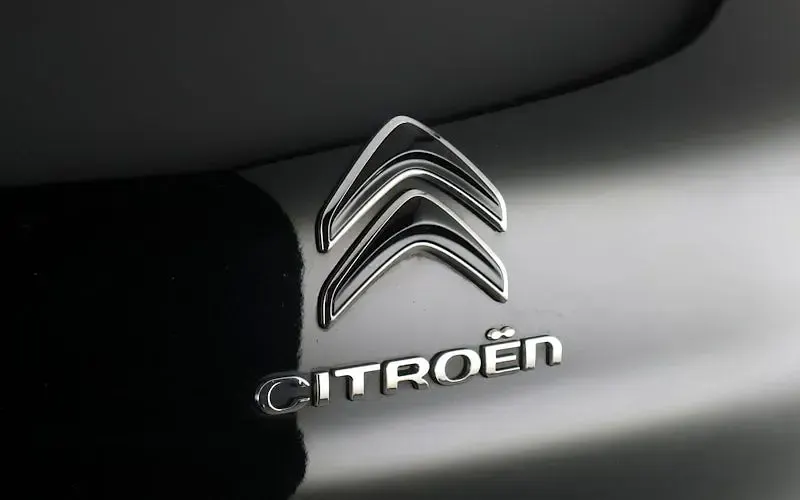 Used Citroën C3 PureTech 83 HP (61 kW) 2021 Black Hatchback