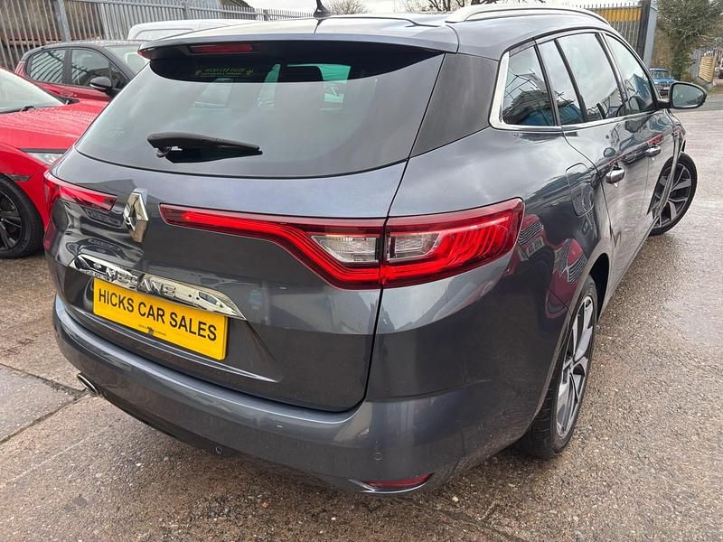 Used Renault Mégane GrandTour Dynamique 130 HP (95 kW) 2017 Grey Estate