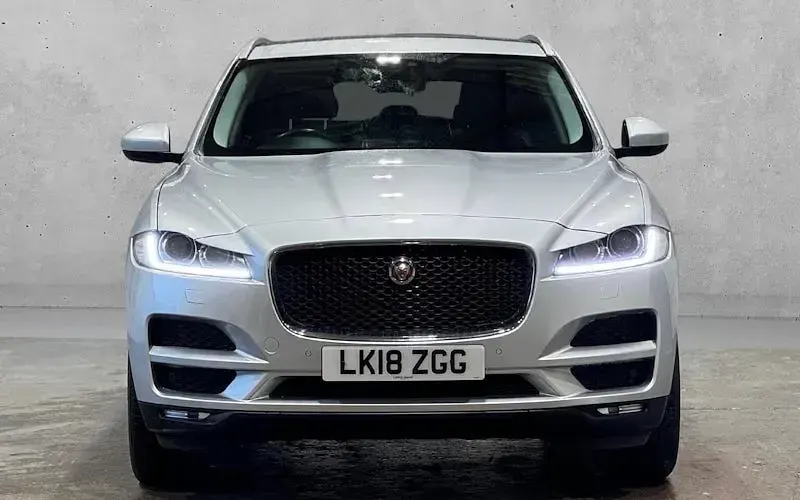 Used Jaguar F-Pace Portfolio 241 HP (177 kW) 2019 Black SUV