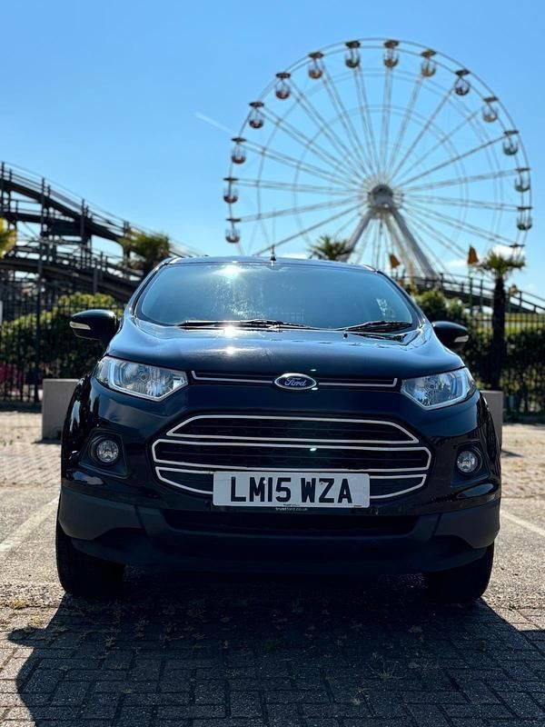 Begagnad Ford Ecosport Zetec 2015 Svart SUV